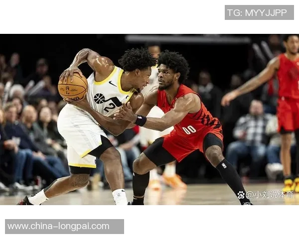 2017年爵士队与开拓者队精彩对决回顾与分析