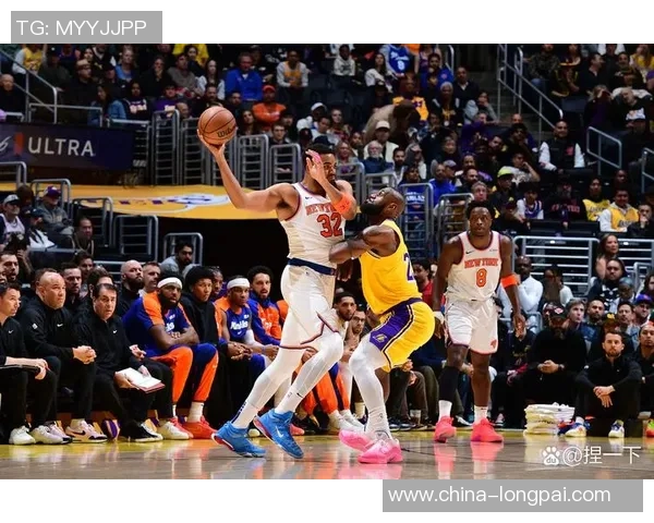 2018年火箭队与湖人队的精彩对决回顾与分析 2018年火箭队与湖人队的精彩对决回顾与分析