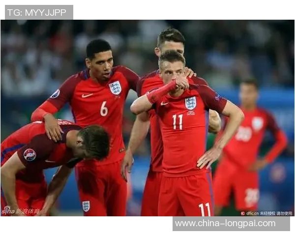 火箭队与骑士队激战正酣11月25日精彩对决引发球迷热议 火箭队与骑士队激战正酣11月25日精彩对决引发球迷热议